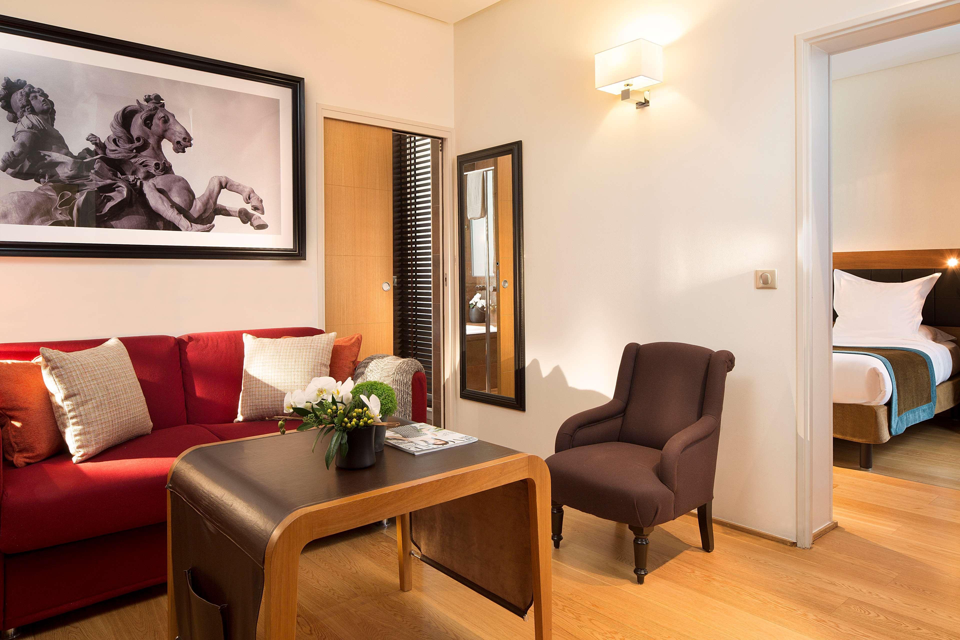 Hotel Le Six Париж Екстер'єр фото
