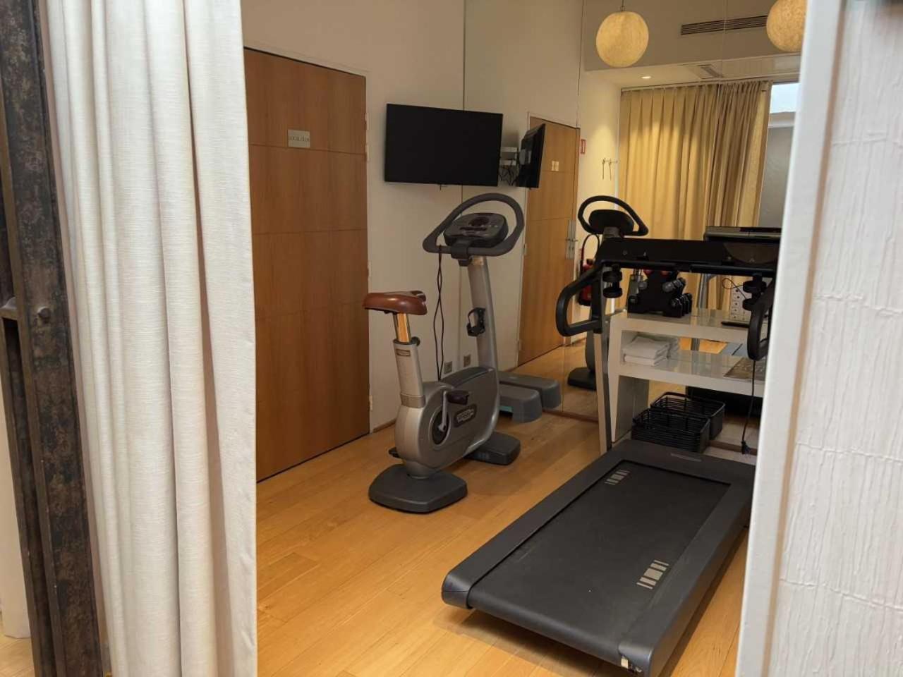 Hotel Le Six Париж Екстер'єр фото