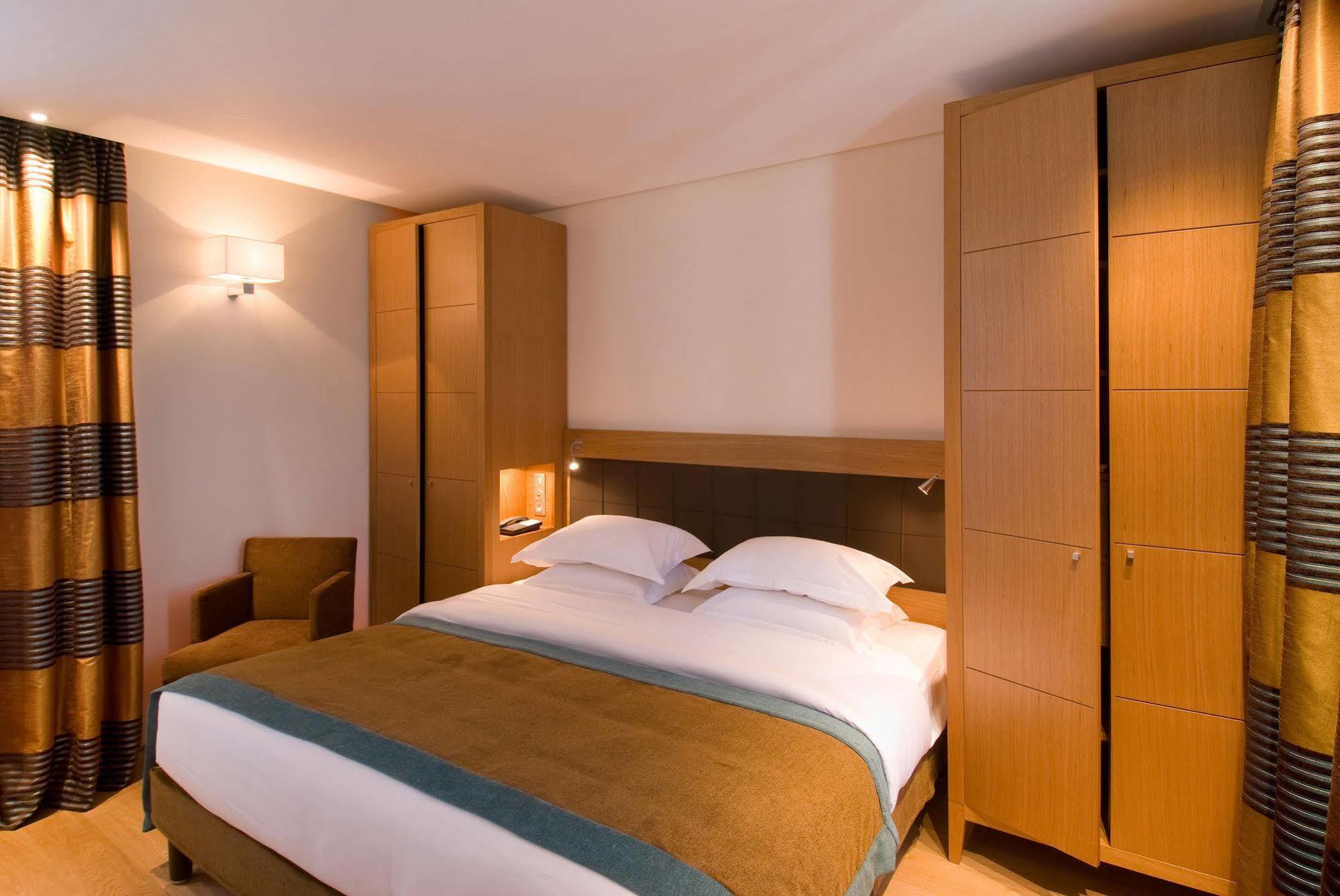 Hotel Le Six Париж Екстер'єр фото